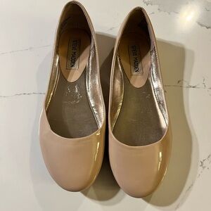 Steve Madden Heaven nude patent flats. Size 6.5